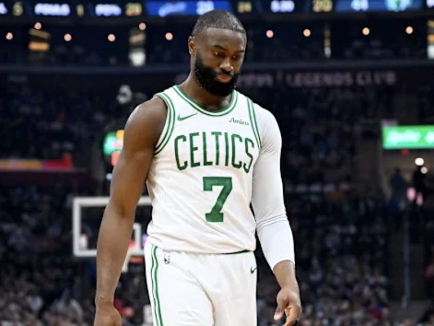 世界杯直播软件安装-杰伦-布朗：我觉得自己符合MVP的标准，但人们总是提升门槛