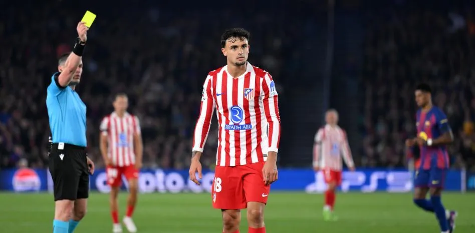 世界杯高清观看-世体：球已踢出并明显移动，视为门球开出，普比尔应被判点